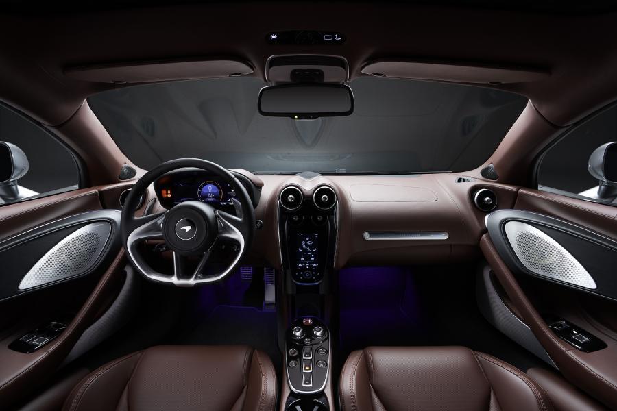 Торпедо McLaren GT 2019 года  (фото 37 из 44)